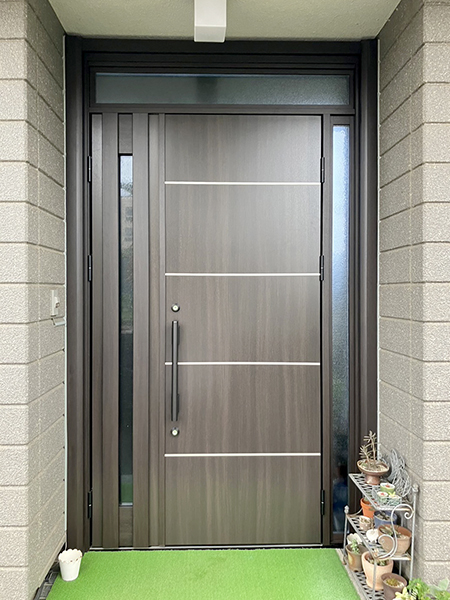 玄関ドアリフォームが行える業者