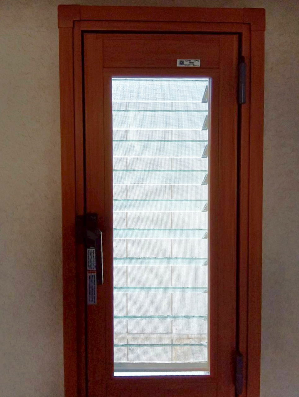 内窓施工事例-戸田市｜廊下4