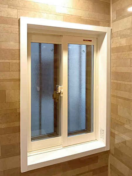 さいたま市｜購入した家が冬寒い…内窓11カ所設置し断熱リフォーム