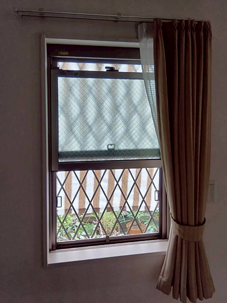 キッチン横|工事前|東京都中野区内窓リフォーム|国や都の補助金を利用し二重窓で断熱と防音対策