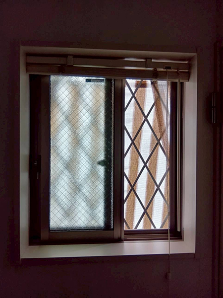 洗面室|工事前|東京都中野区内窓リフォーム|国や都の補助金を利用し二重窓で断熱と防音対策