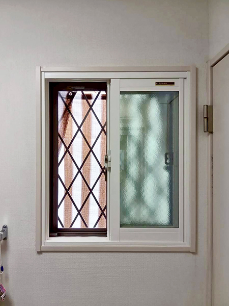 洗面室|施工事例|東京都中野区内窓リフォーム|国や都の補助金を利用し二重窓で断熱と防音対策