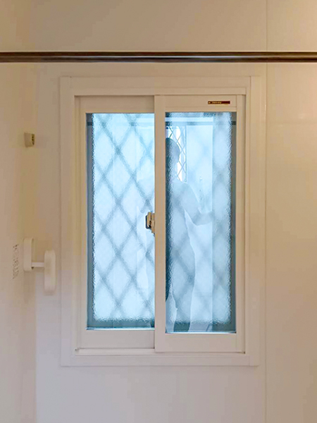 浴室|施工事例|東京都中野区内窓リフォーム|国や都の補助金を利用し二重窓で断熱と防音対策