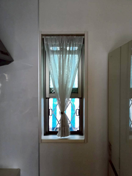 キッチン|工事前|東京都中野区内窓リフォーム|国や都の補助金を利用し二重窓で断熱と防音対策