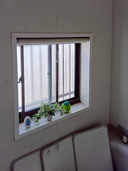 内窓施工事例-戸田市-工事前｜浴室