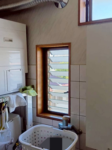 内窓施工事例-戸田市-工事前｜洗面室2