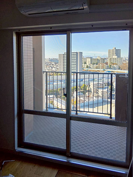 内窓設置リフォーム工事前｜板橋区マンション-リビング引違い