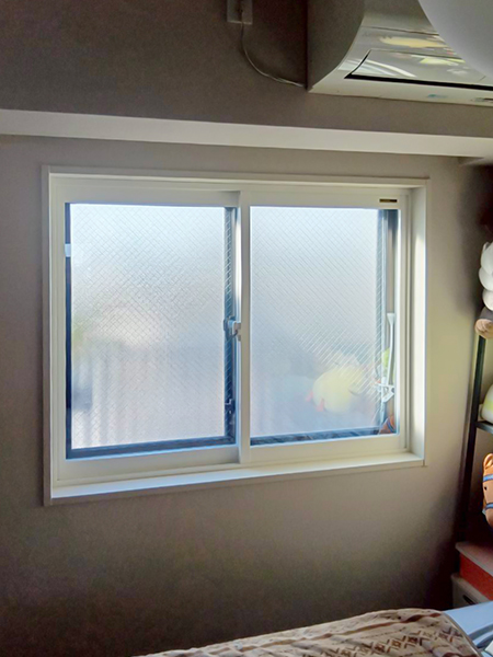 東京都北区内窓(二重窓)リフォーム施工事例|洋室腰窓②