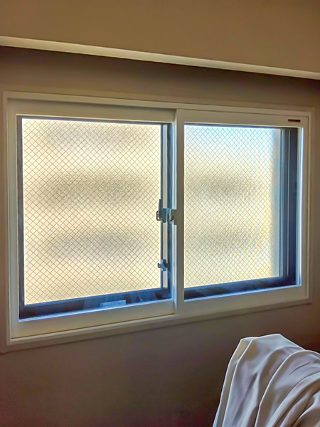 東京都北区内窓(二重窓)リフォーム施工事例|洋室腰窓①