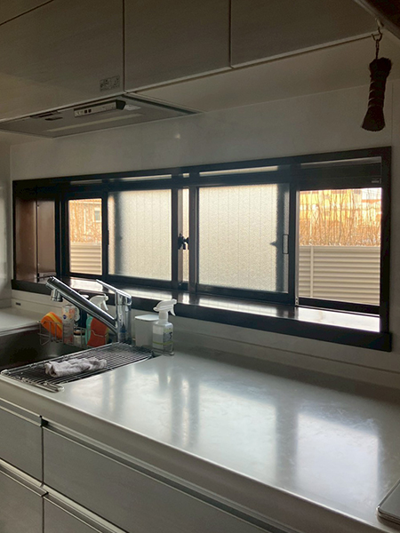 埼玉県白岡市内窓リフォーム|工事前-キッチン