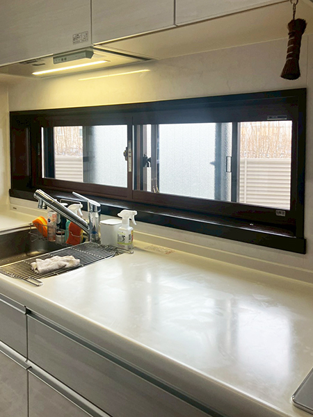 埼玉県白岡市内窓リフォーム|YKKapプラマードU価格紹介-キッチン
